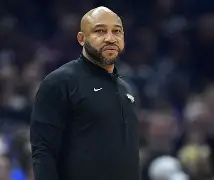 门兴格拉德巴赫训练开放日；清晨主帅复盘引欢呼；NBA季后赛在即；身体对抗强度拉满的简单介绍